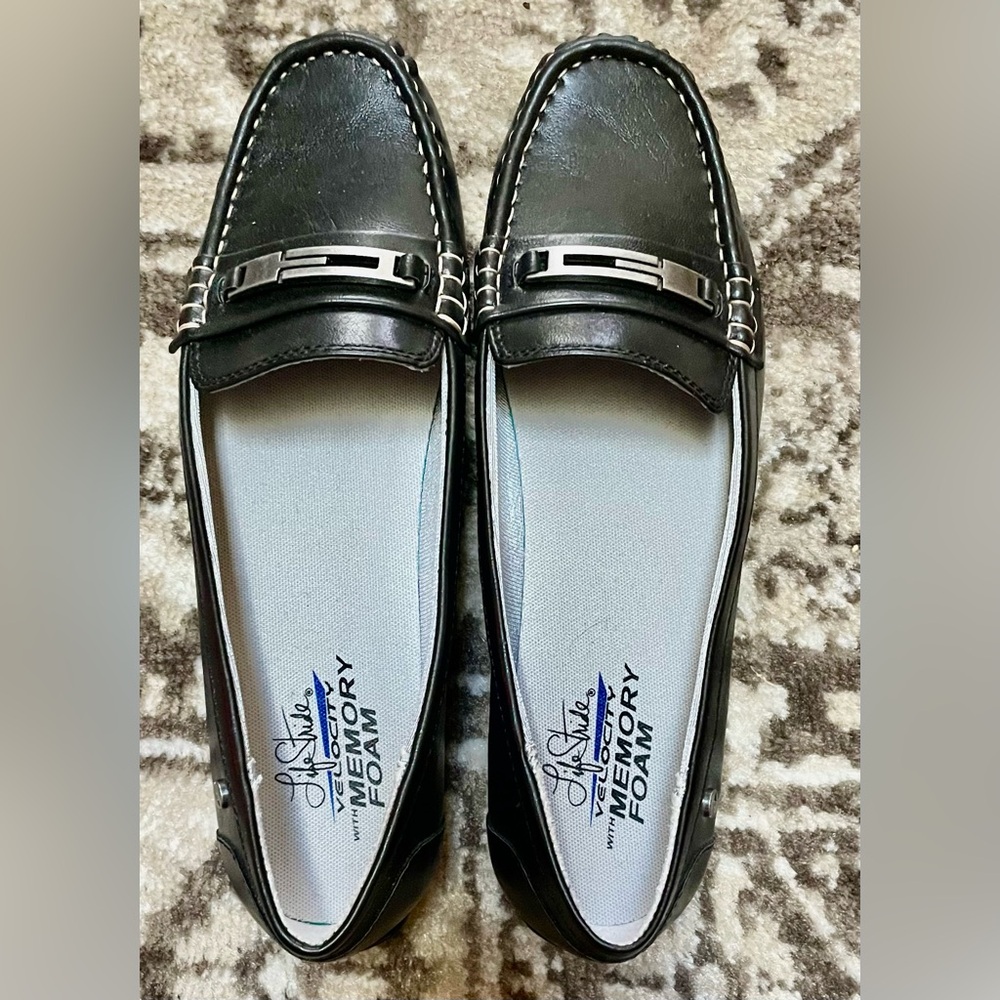 Life Stride Women's Velocity Memory Foam Slip-On Flats, Size 9, Like New.